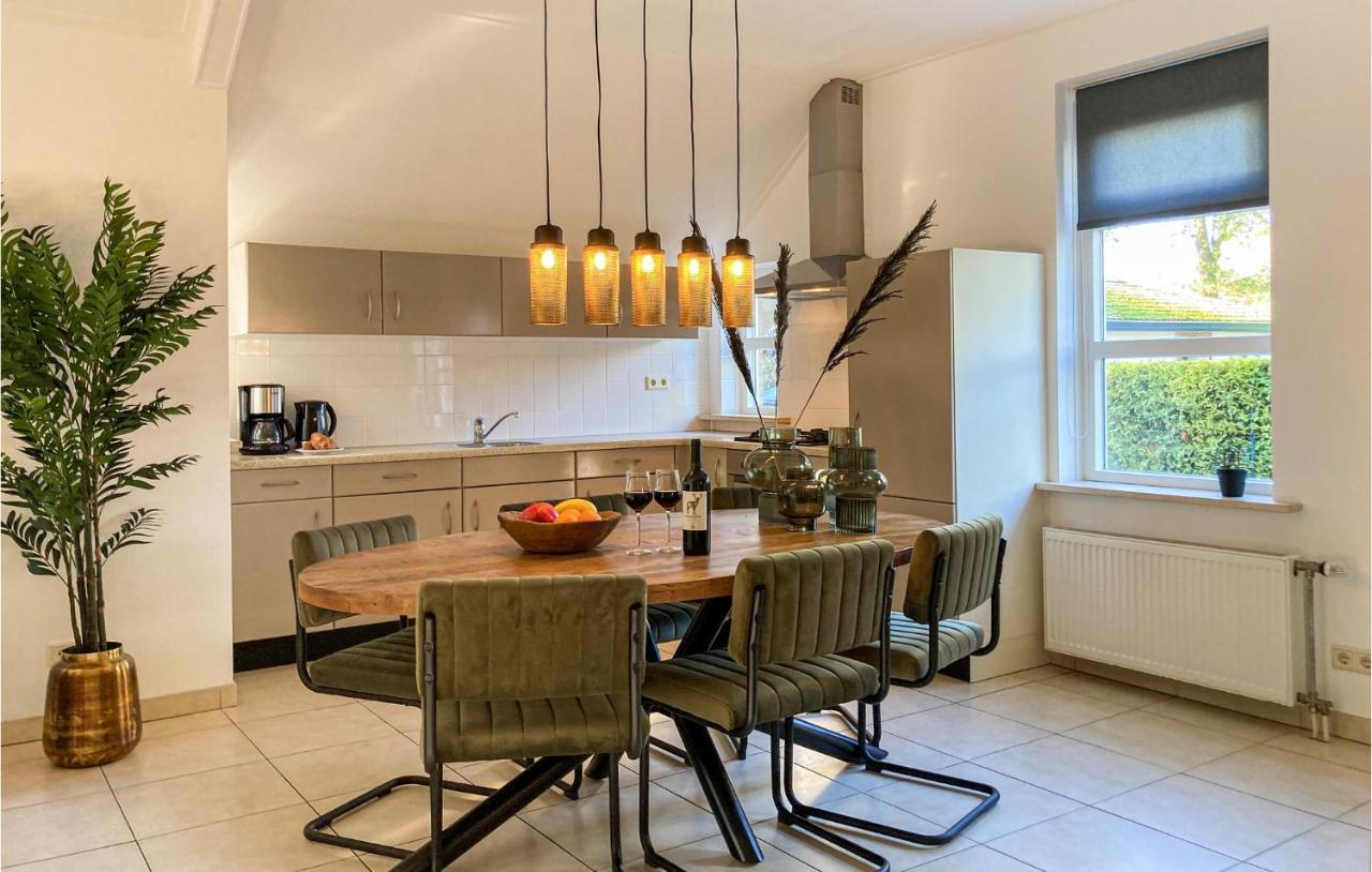 Nice Home In Putten With Kitchen Bagian luar foto