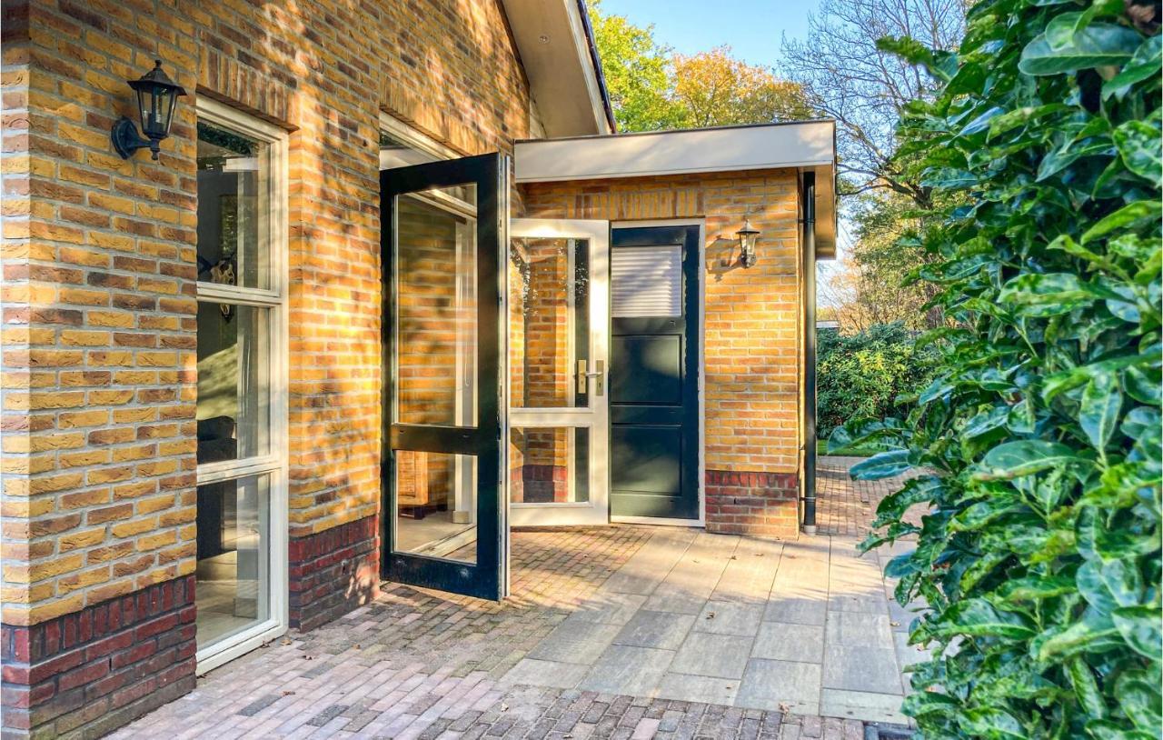 Nice Home In Putten With Kitchen Bagian luar foto