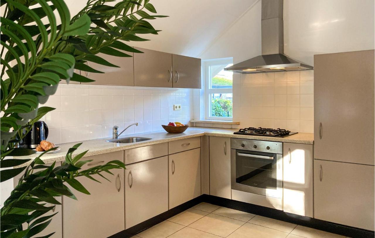 Nice Home In Putten With Kitchen Bagian luar foto
