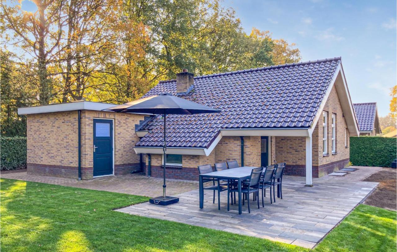 Nice Home In Putten With Kitchen Bagian luar foto