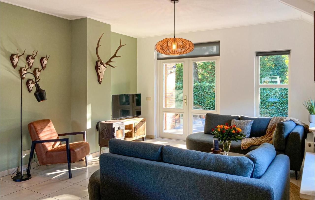 Nice Home In Putten With Kitchen Bagian luar foto